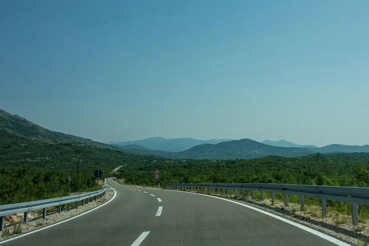 Montenegro solo travel: Drive defensively